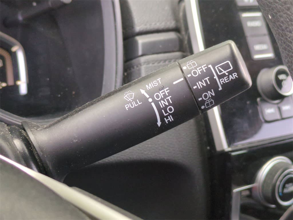 2018 Honda CR-V LX 32
