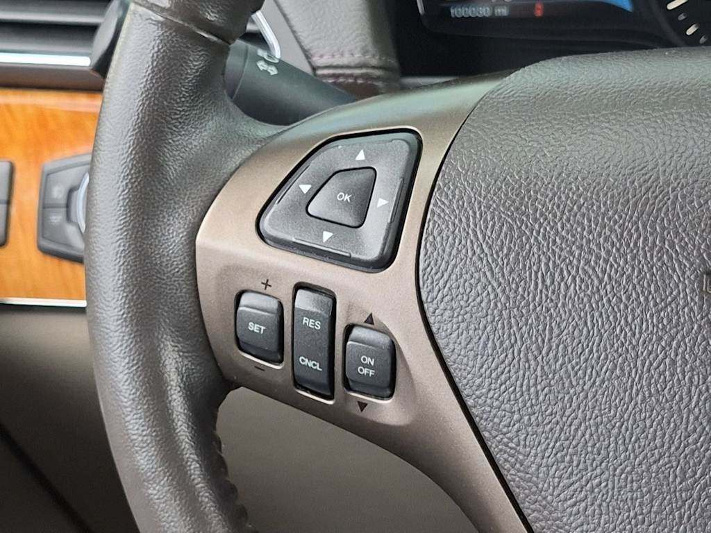 Thumbnail: 2012 Lincoln MKX - 33