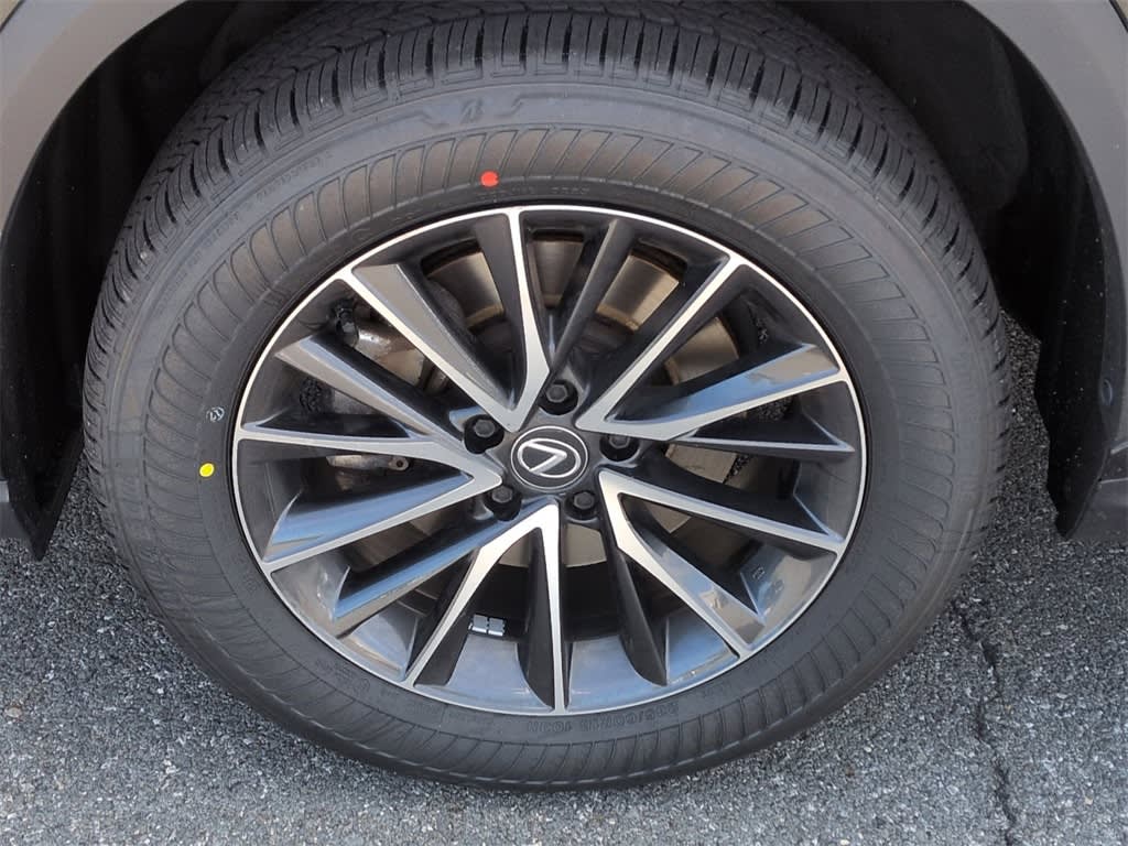 Thumbnail: 2024 Lexus ES - 7