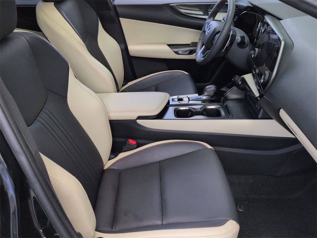 Thumbnail: 2024 Lexus ES - 31