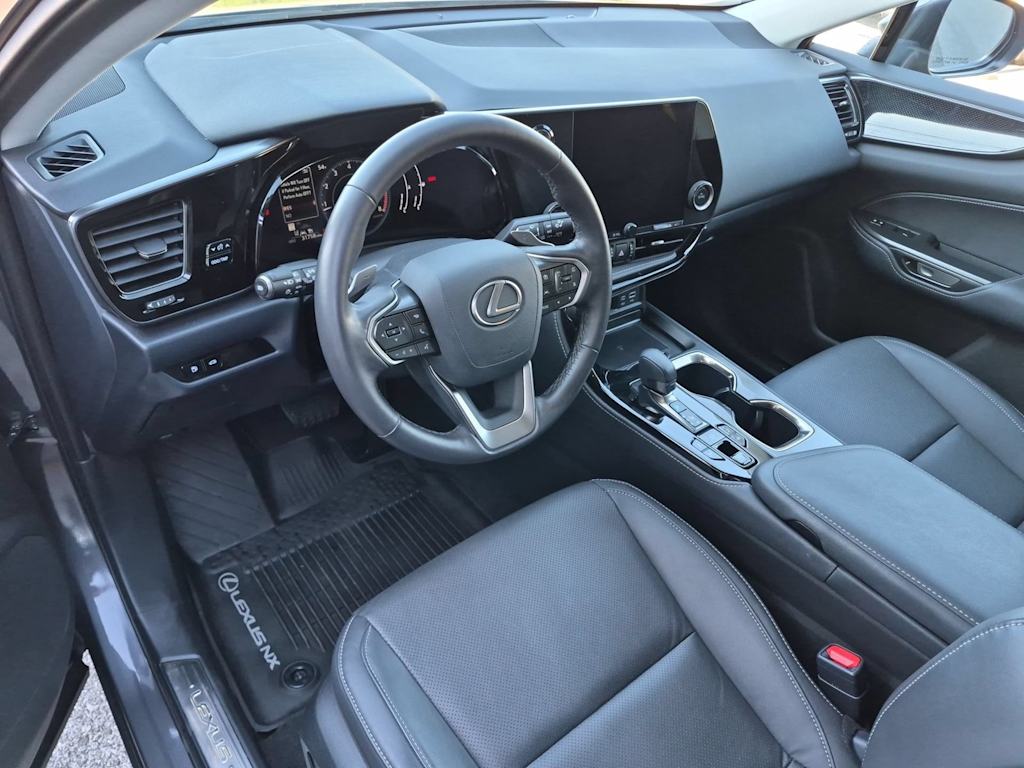 Thumbnail: 2025 Lexus ES - 2