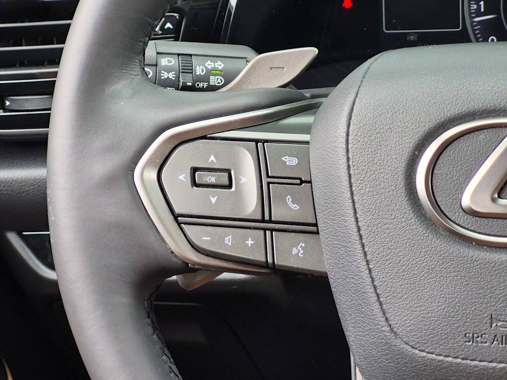 Thumbnail: 2024 Lexus ES - 33