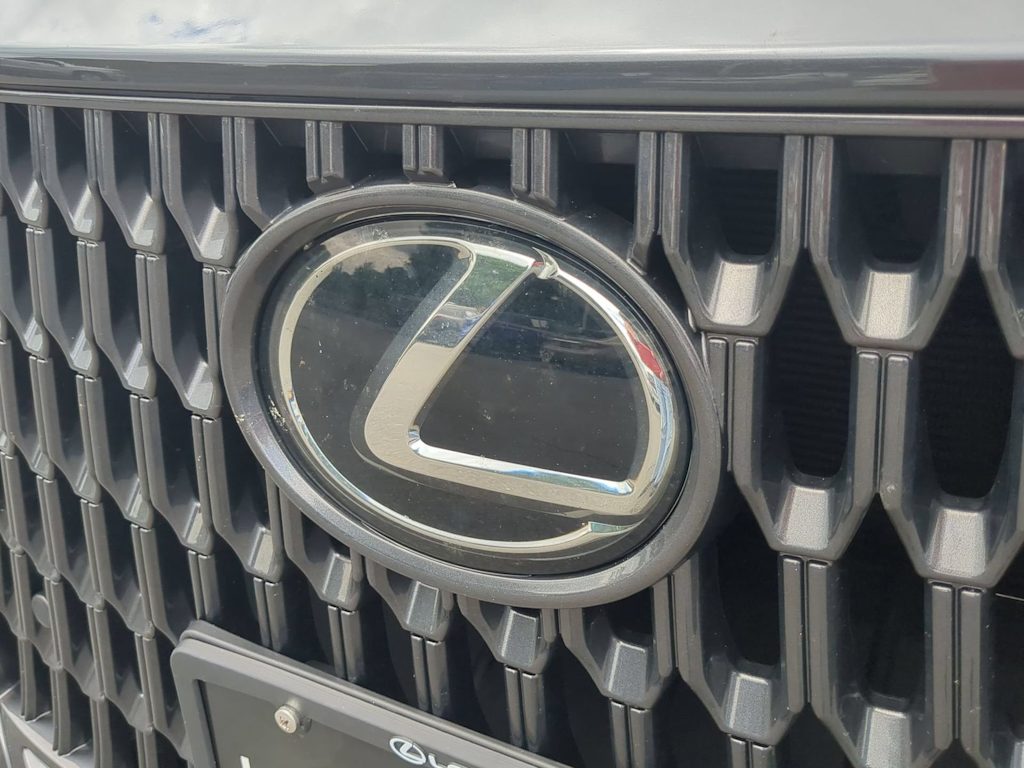 Thumbnail: 2025 Lexus ES - 5