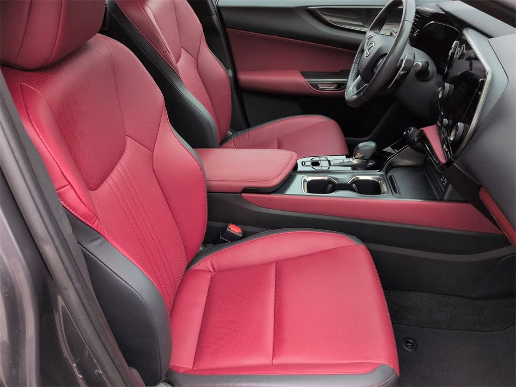 Thumbnail: 2024 Lexus ES - 31