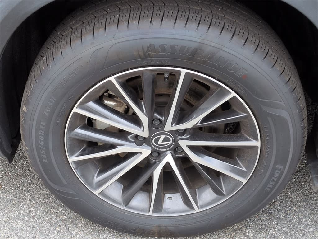 Thumbnail: 2024 Lexus ES - 7