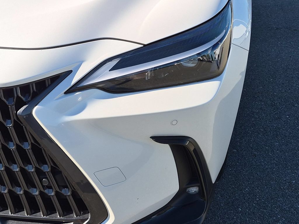 Thumbnail: 2025 Lexus ES - 24