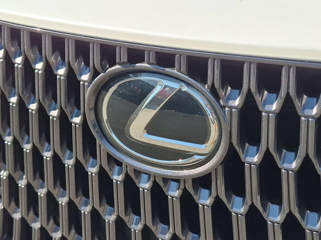 Thumbnail: 2025 Lexus ES - 9