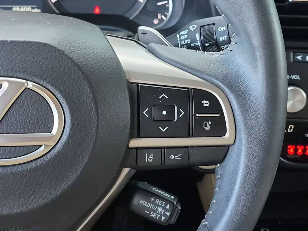 Thumbnail: 2022 Lexus RX - 32