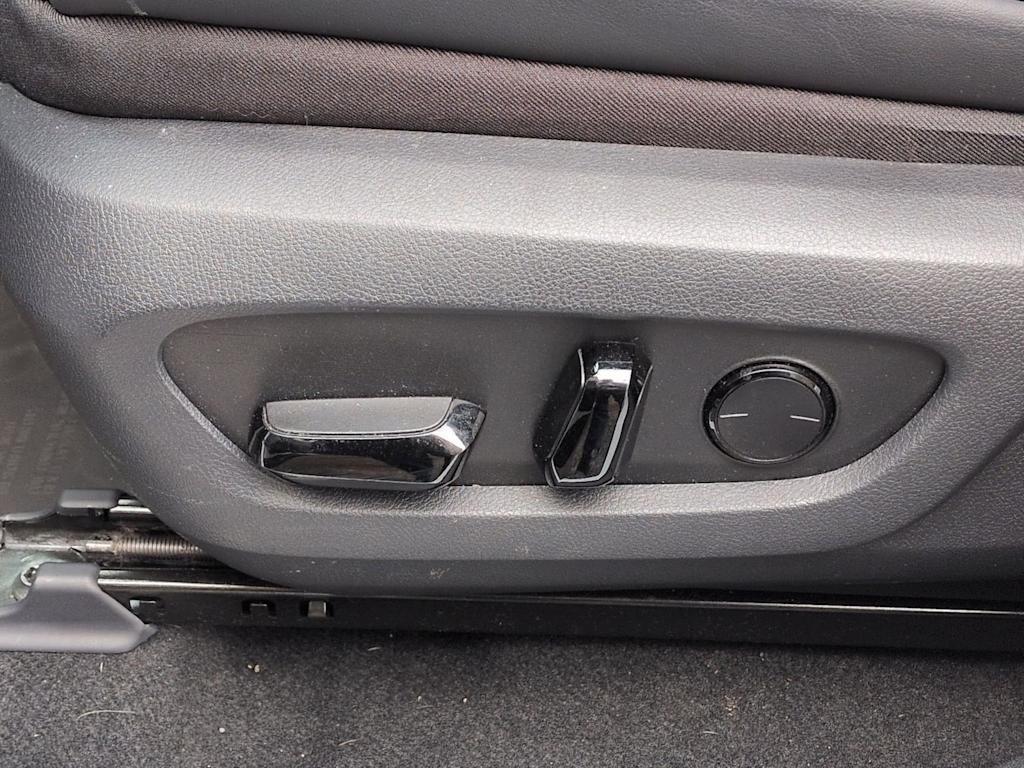 Thumbnail: 2023 Lexus RX - 27