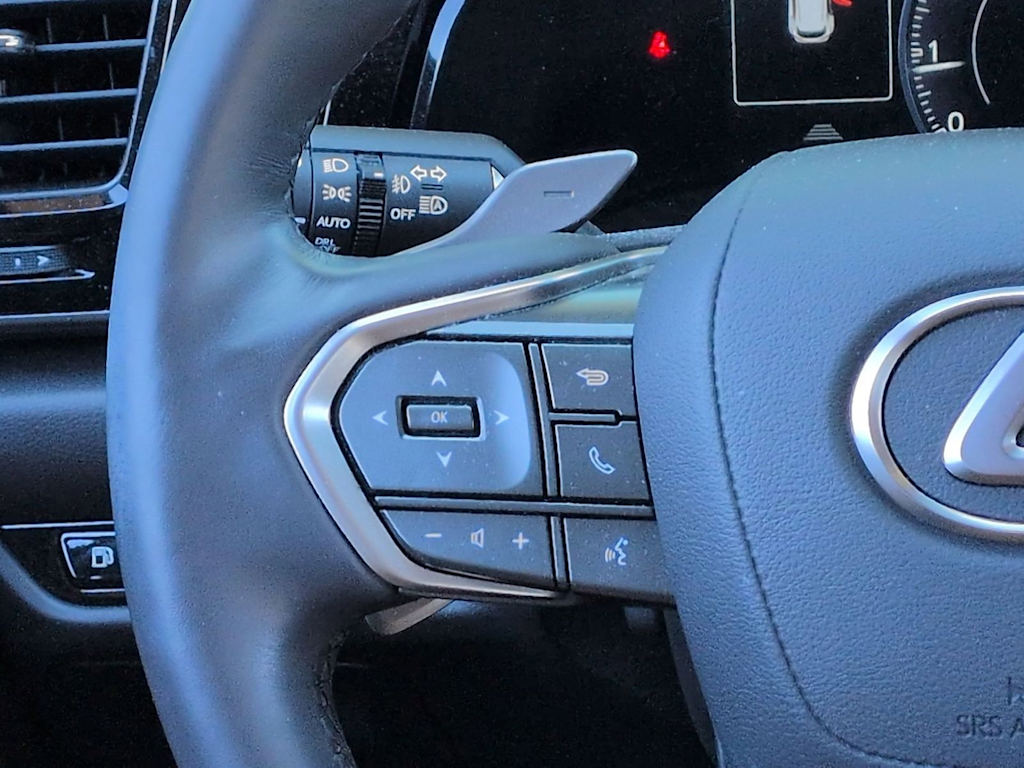 Thumbnail: 2024 Lexus ES - 32