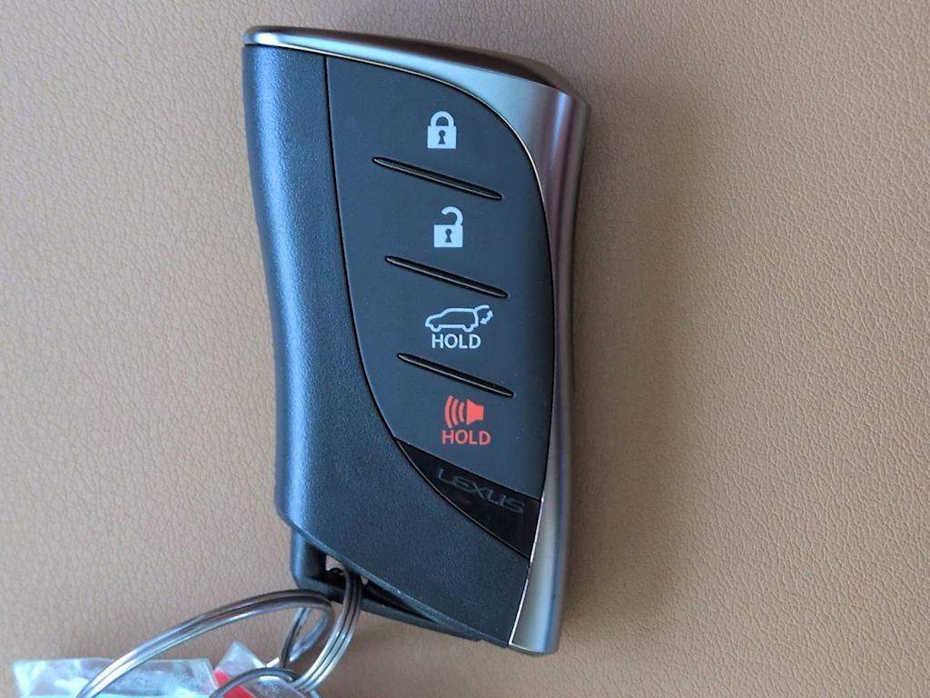 Thumbnail: 2024 Lexus ES - 38
