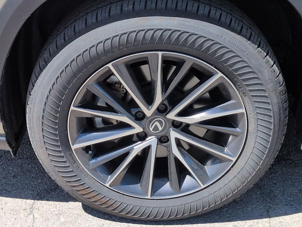 Thumbnail: 2024 Lexus ES - 8
