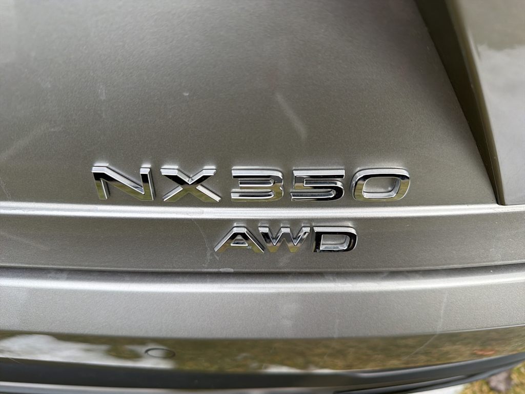 Thumbnail: 2025 Lexus ES - 5