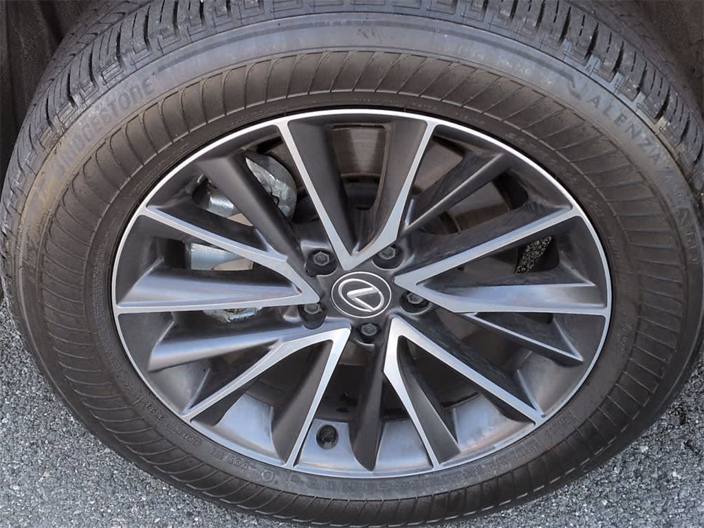 Thumbnail: 2024 Lexus ES - 8