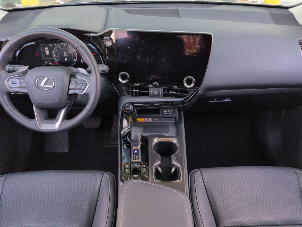 Thumbnail: 2024 Lexus ES - 10