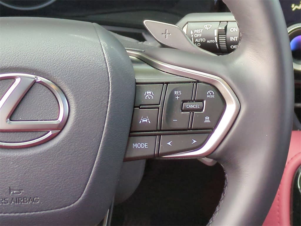 2025 Lexus ES 350 33