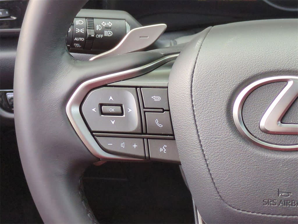 2025 Lexus ES 350 32