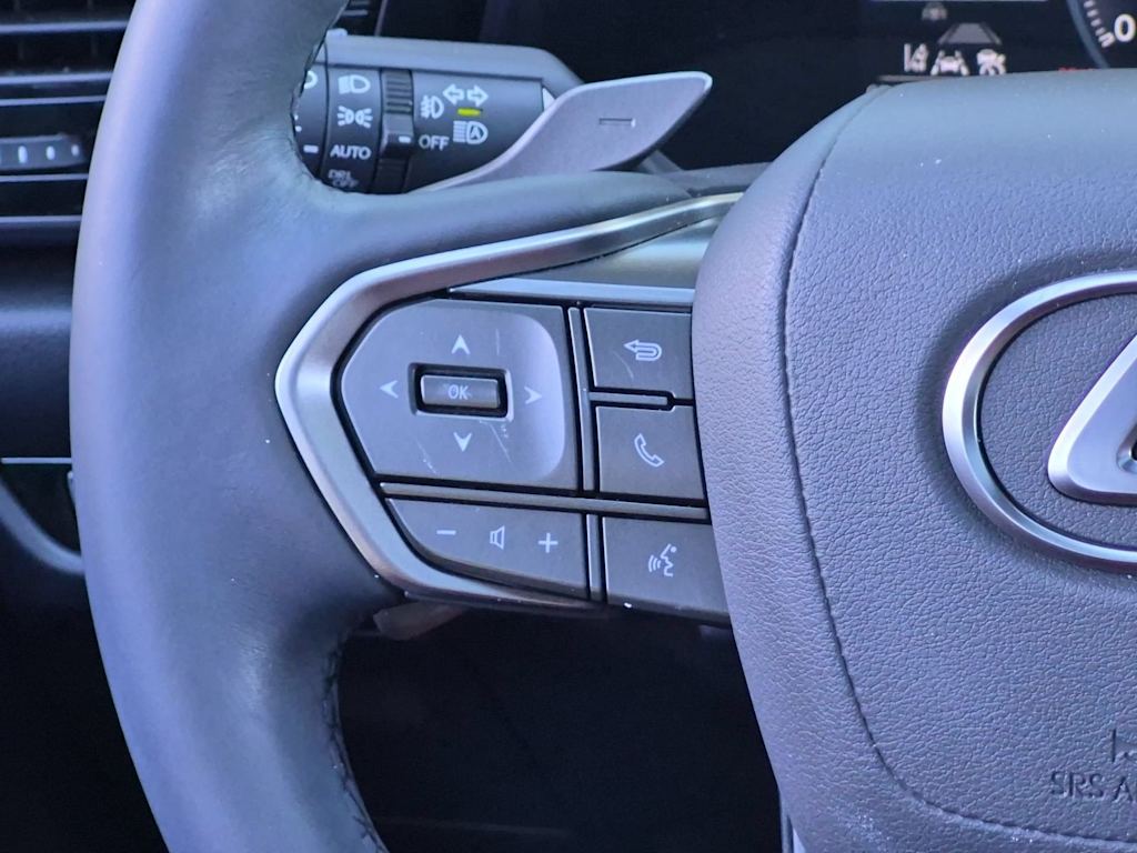Thumbnail: 2024 Lexus ES - 32
