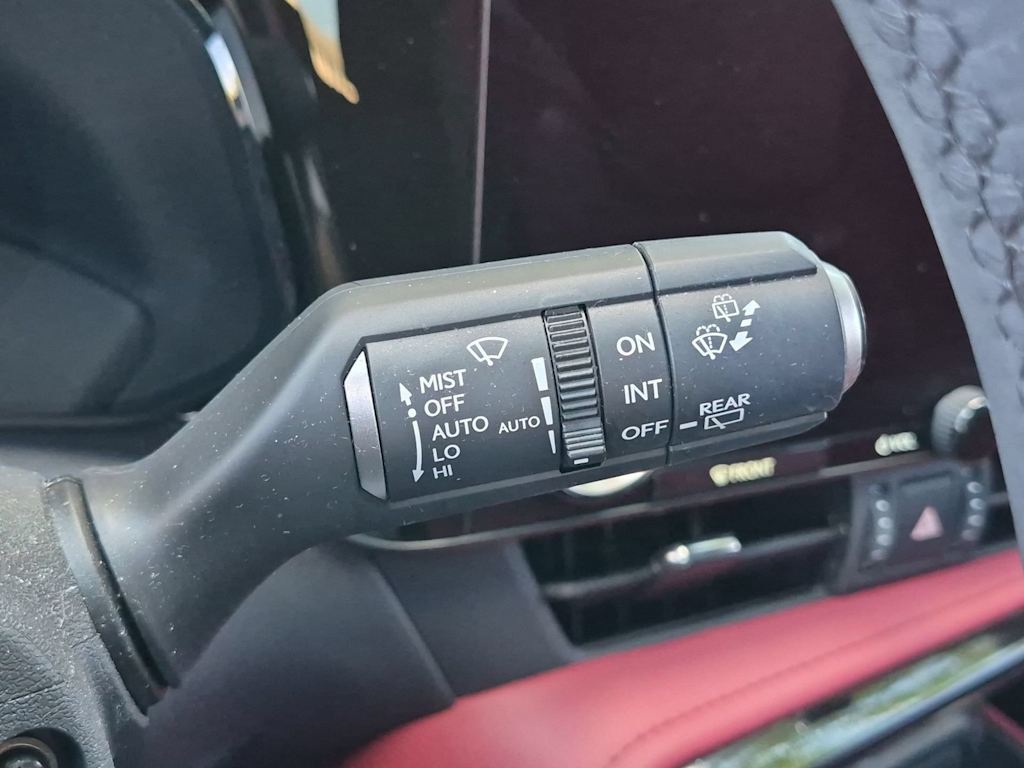 Thumbnail: 2024 Lexus ES - 34