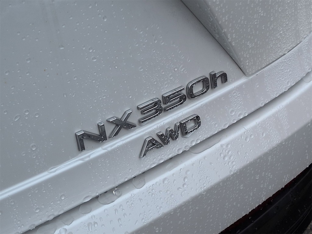 Thumbnail: 2024 Lexus ES - 25