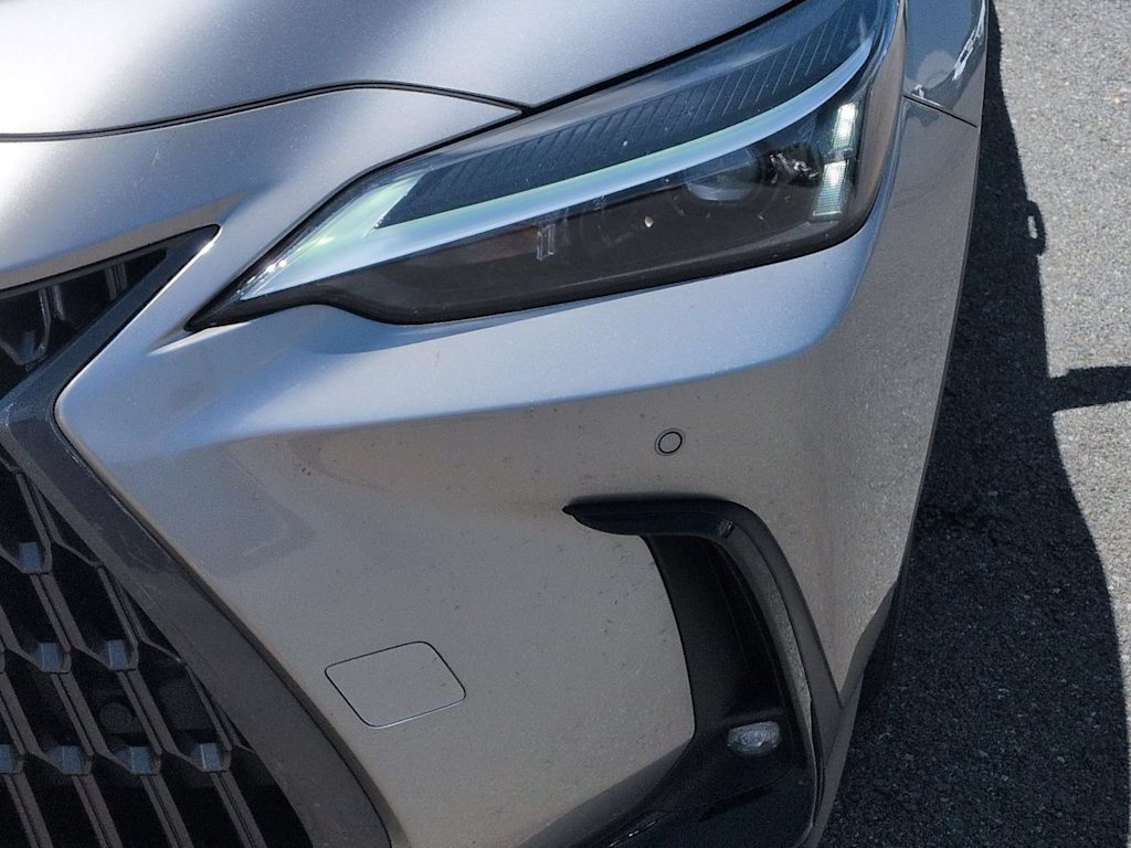Thumbnail: 2026 Lexus ES - 26