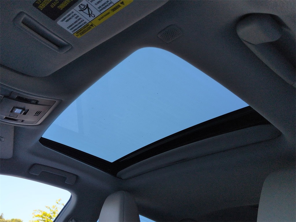 Thumbnail: 2022 Lexus RX - 27