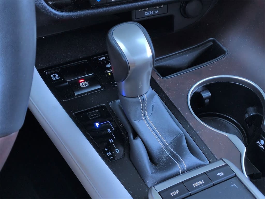 Thumbnail: 2022 Lexus RX - 38