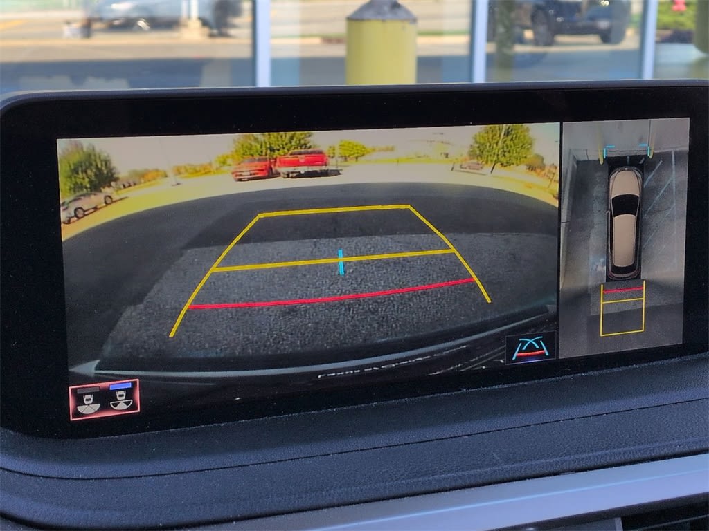 Thumbnail: 2022 Lexus RX - 35