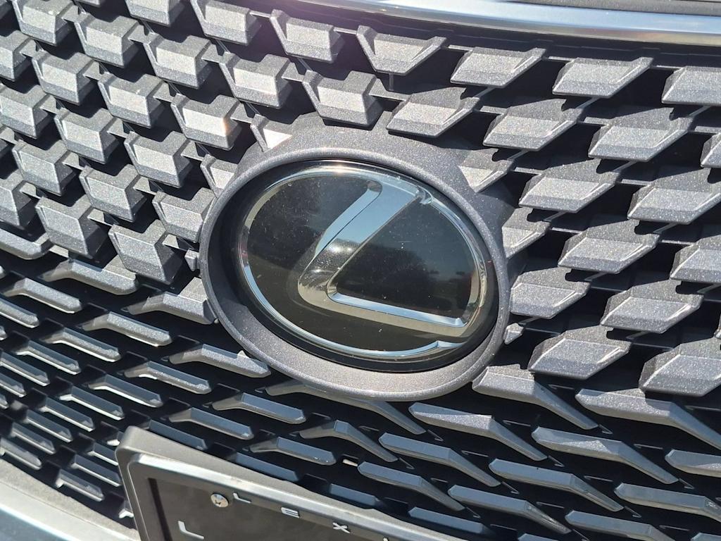 Thumbnail: 2020 Lexus RX - 6