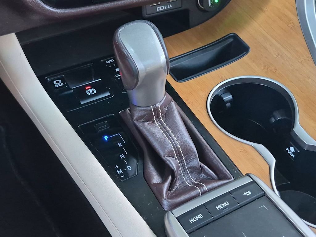 Thumbnail: 2020 Lexus RX - 15