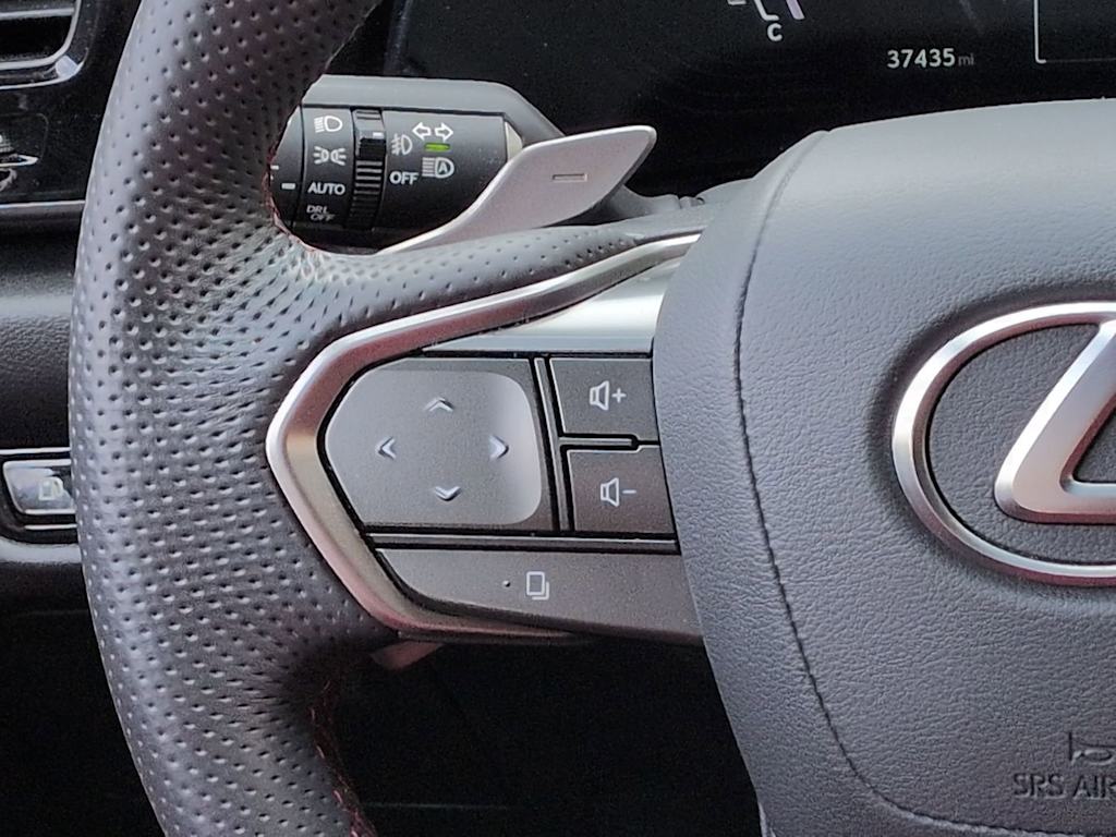 Thumbnail: 2024 Lexus ES - 31