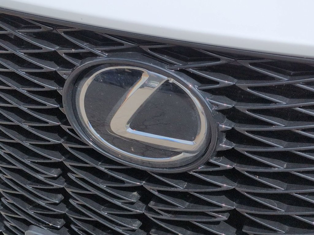 Thumbnail: 2024 Lexus ES - 7