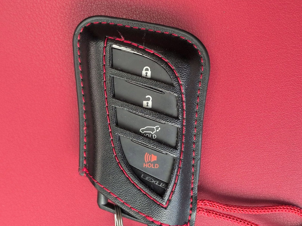 Thumbnail: 2024 Lexus ES - 19