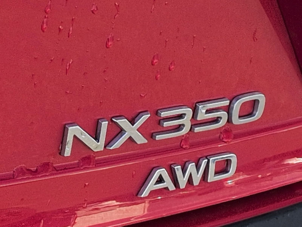 Thumbnail: 2025 Lexus ES - 26