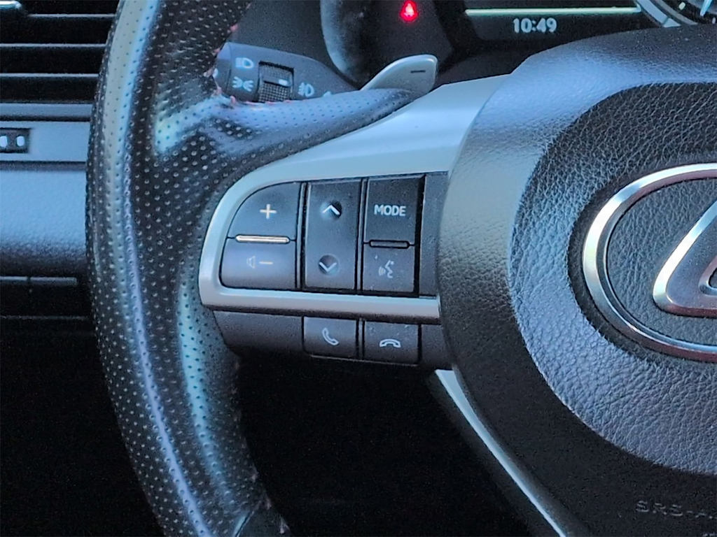 Thumbnail: 2022 Lexus RX - 32