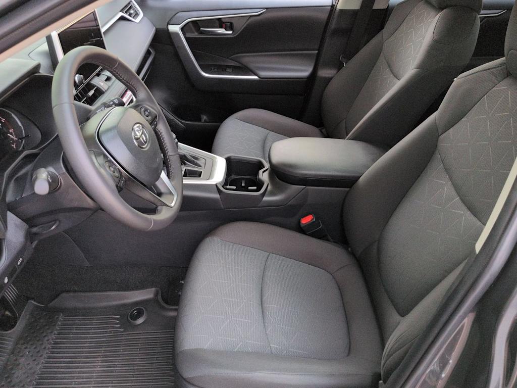 Thumbnail: 2024 Toyota RAV4 - 11