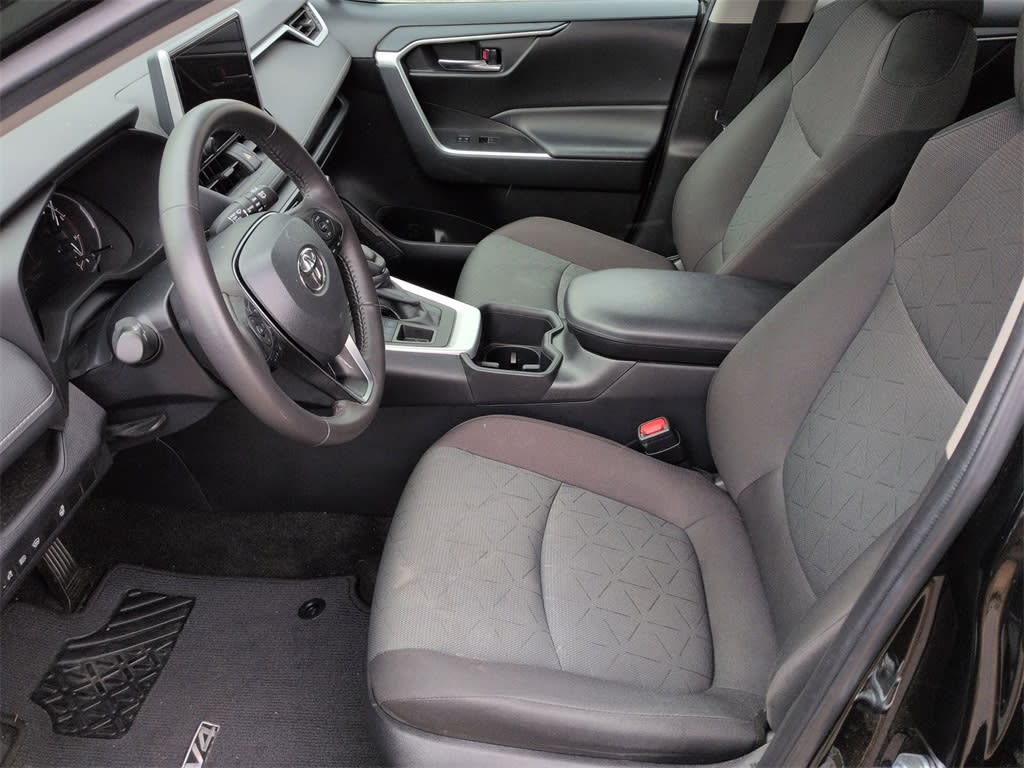 Thumbnail: 2024 Toyota RAV4 - 11