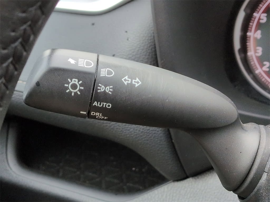 Thumbnail: 2024 Toyota RAV4 - 34