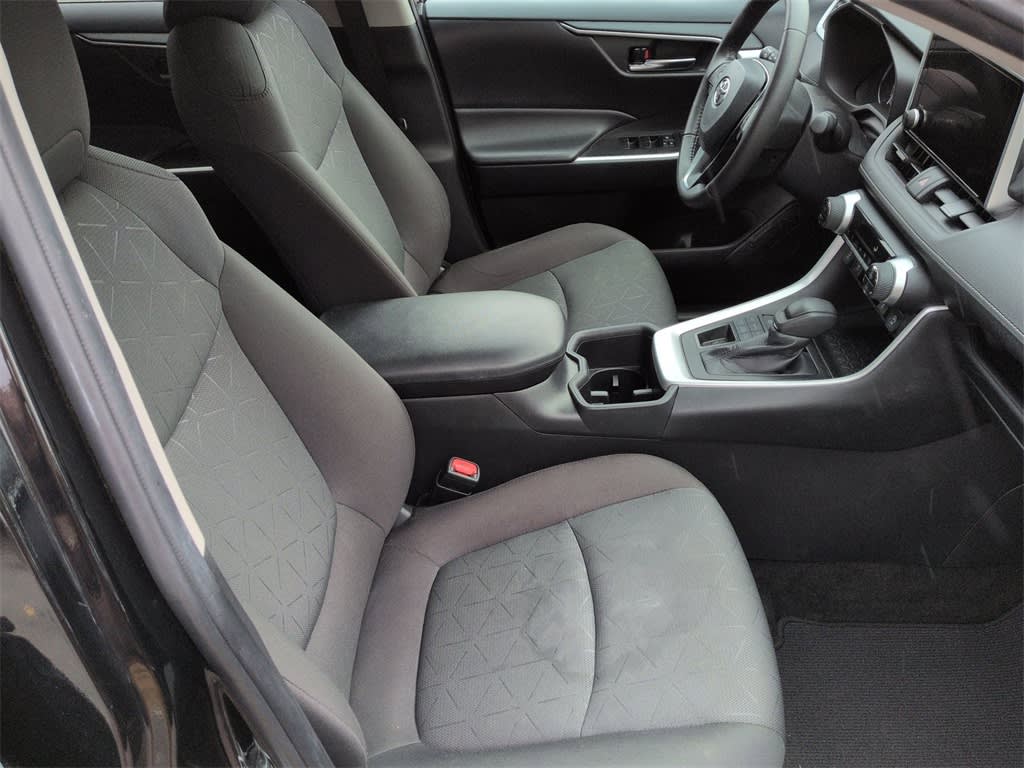 Thumbnail: 2024 Toyota RAV4 - 30