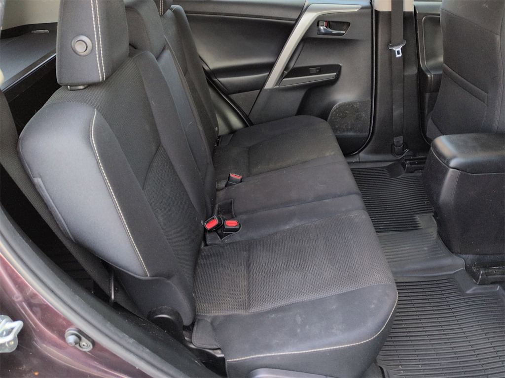 Thumbnail: 2018 Toyota RAV4 - 29