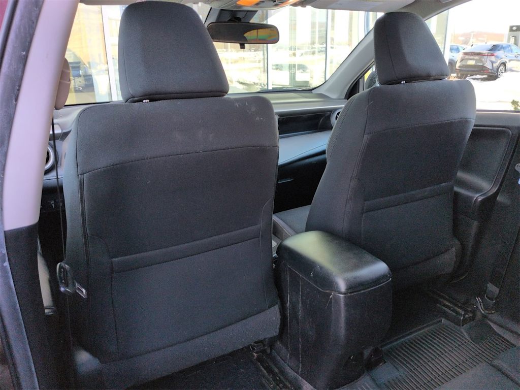 Thumbnail: 2018 Toyota RAV4 - 12