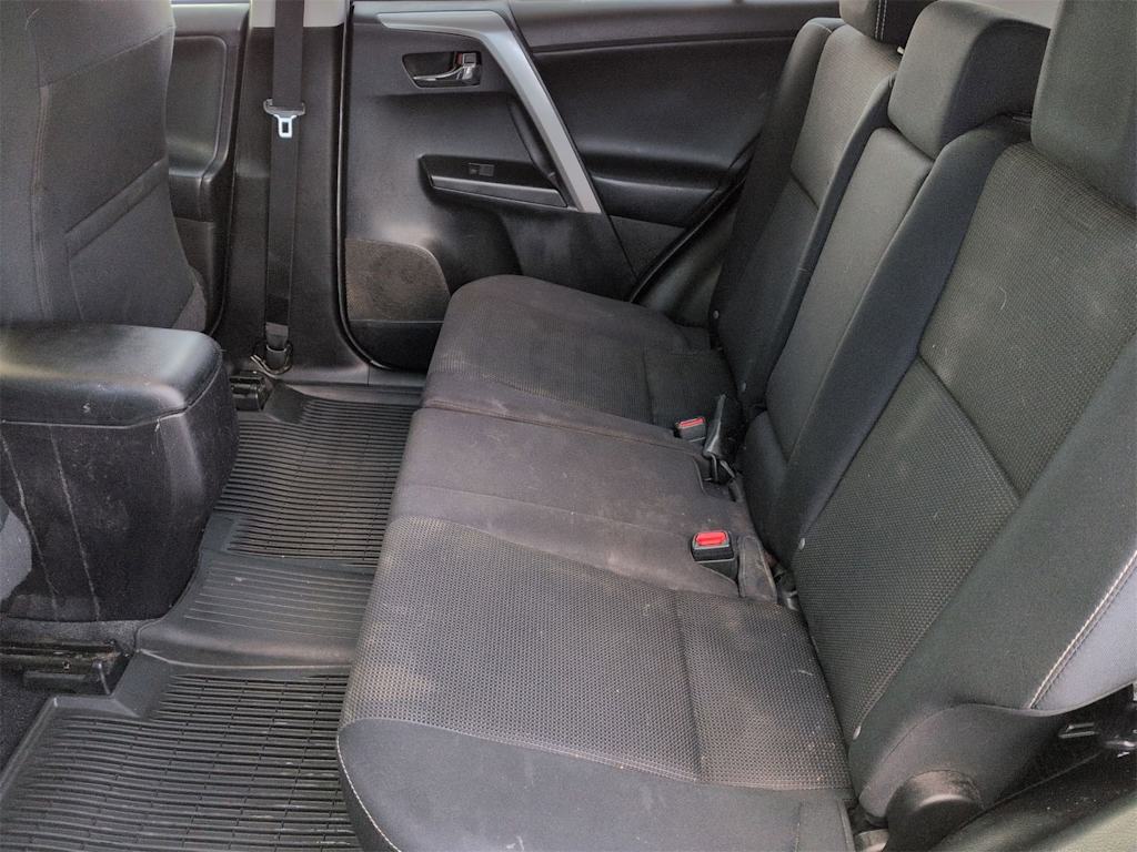 Thumbnail: 2018 Toyota RAV4 - 28