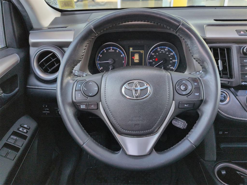 Thumbnail: 2018 Toyota RAV4 - 13