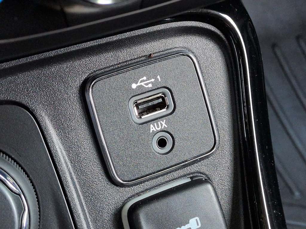 Thumbnail: 2019 Jeep Compass - 36