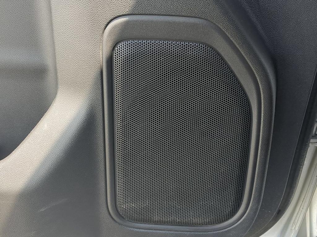 Thumbnail: 2019 Chevrolet Silverado 1500 - 32