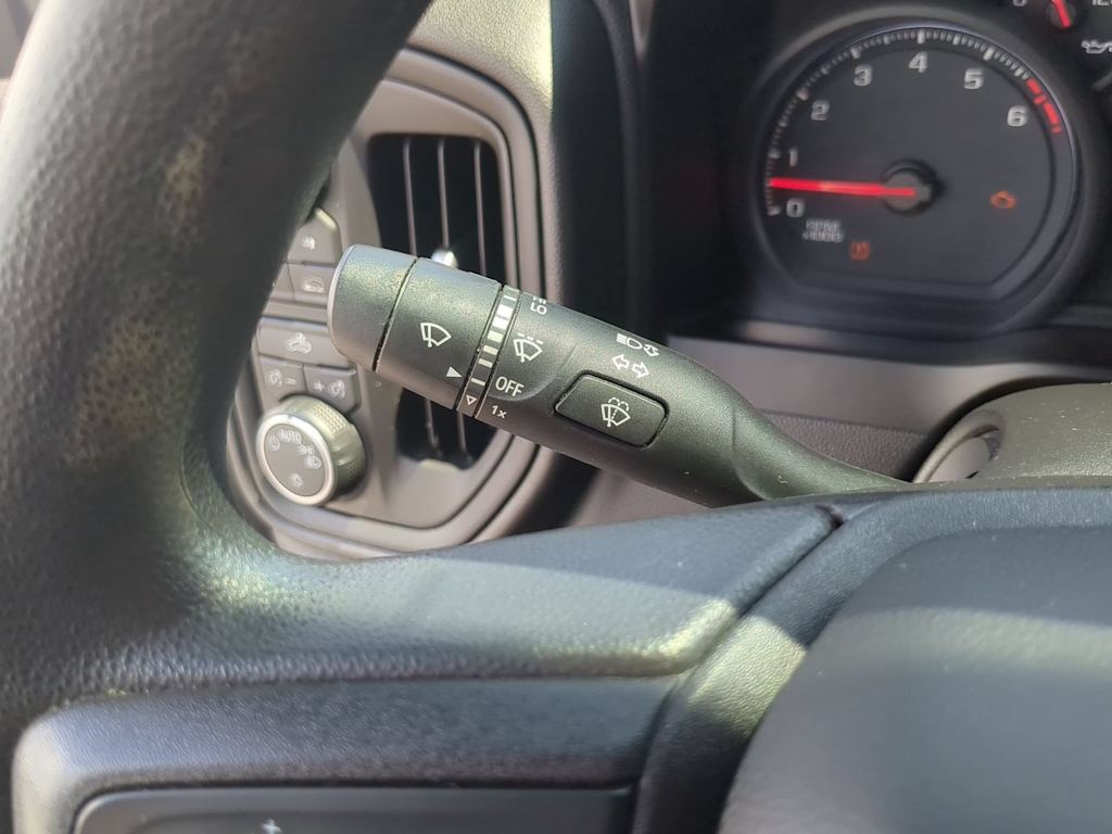 Thumbnail: 2019 Chevrolet Silverado 1500 - 29