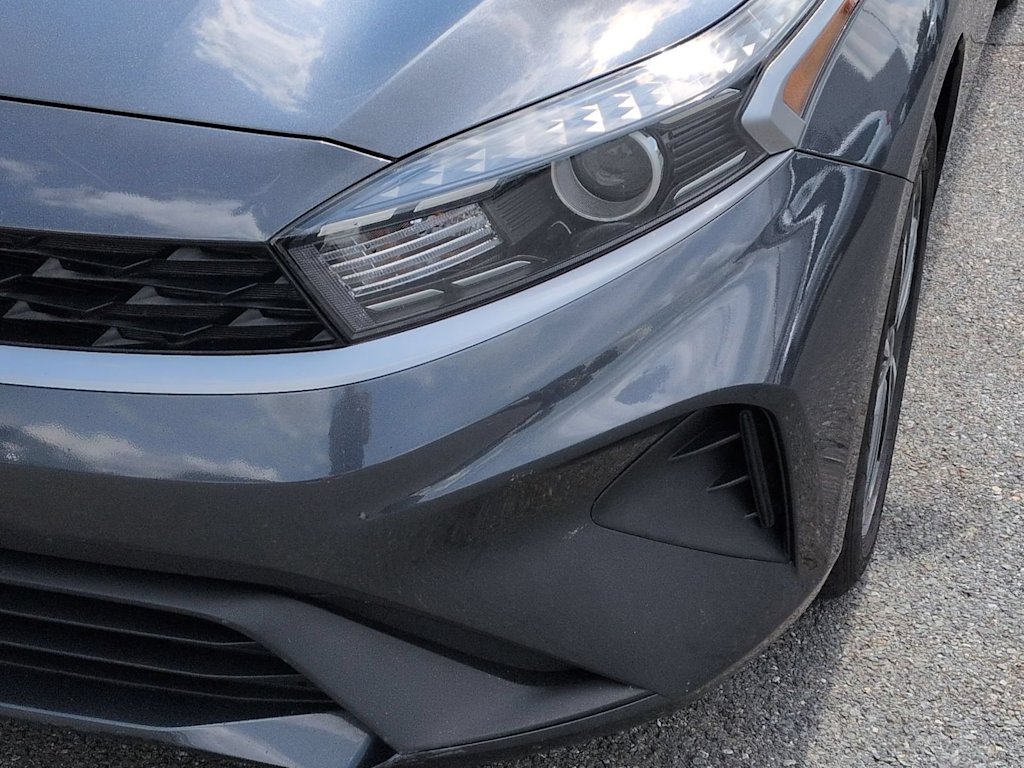 Thumbnail: 2023 Kia Forte - 26