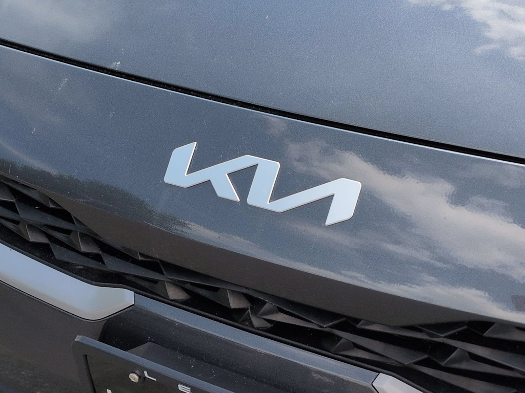 Thumbnail: 2023 Kia Forte - 6