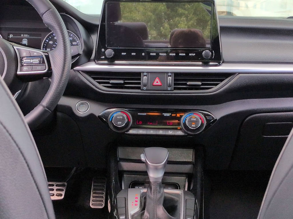 Thumbnail: 2023 Kia Forte - 15