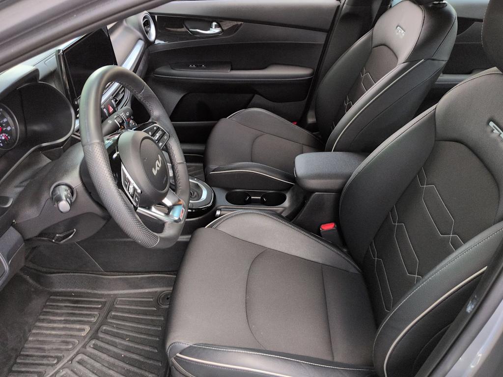 Thumbnail: 2023 Kia Forte - 11